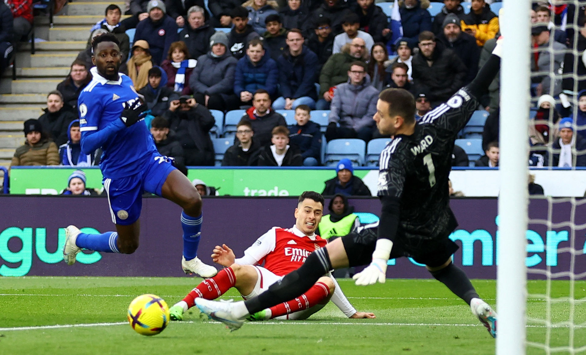 他与哈兰德 他与哈兰德